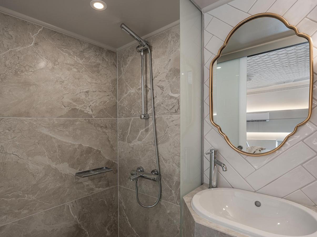 Hotell Elia Erato 3*